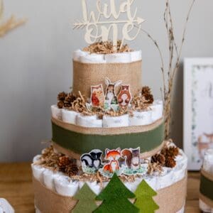 A cake that is made to look like a tree.